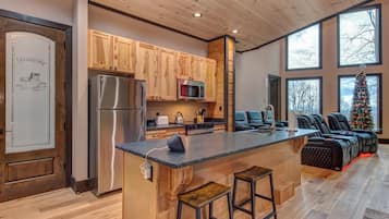 Casa, varias camas (Waterfalls and Wildflowers) | Cocina privada