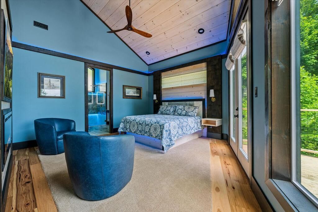 2 bedrooms