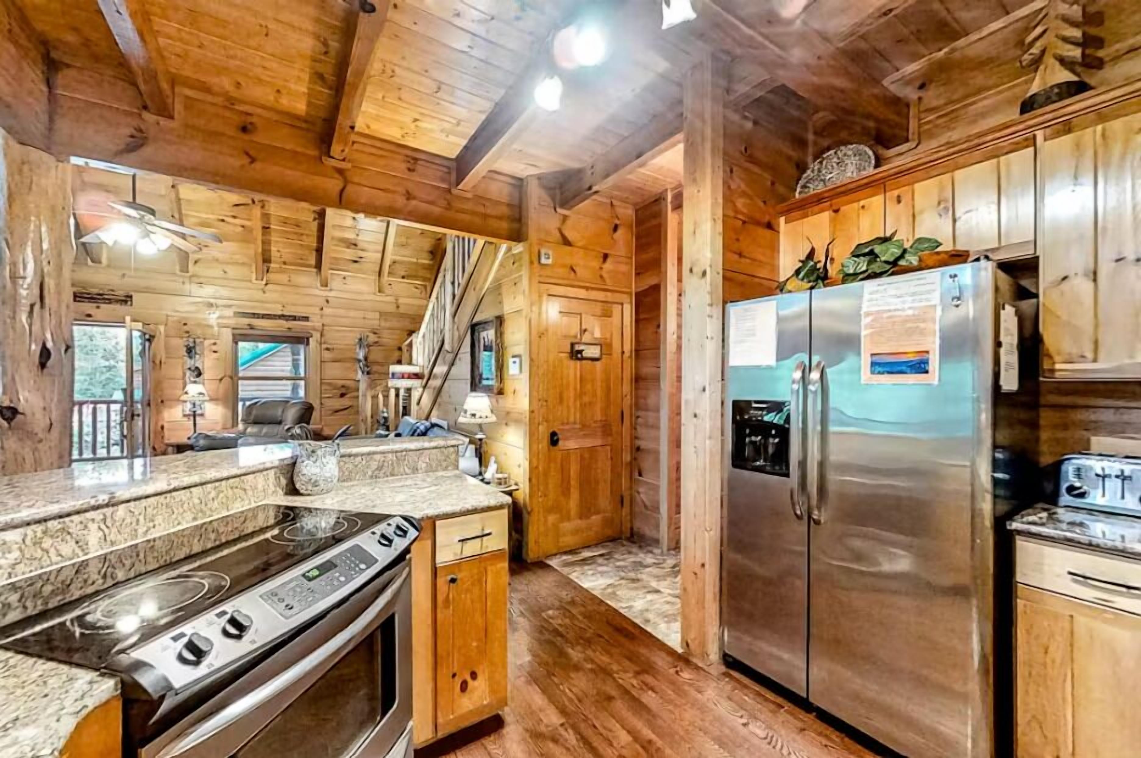 House, Multiple Beds (Bear Tracks) | Private kitchen