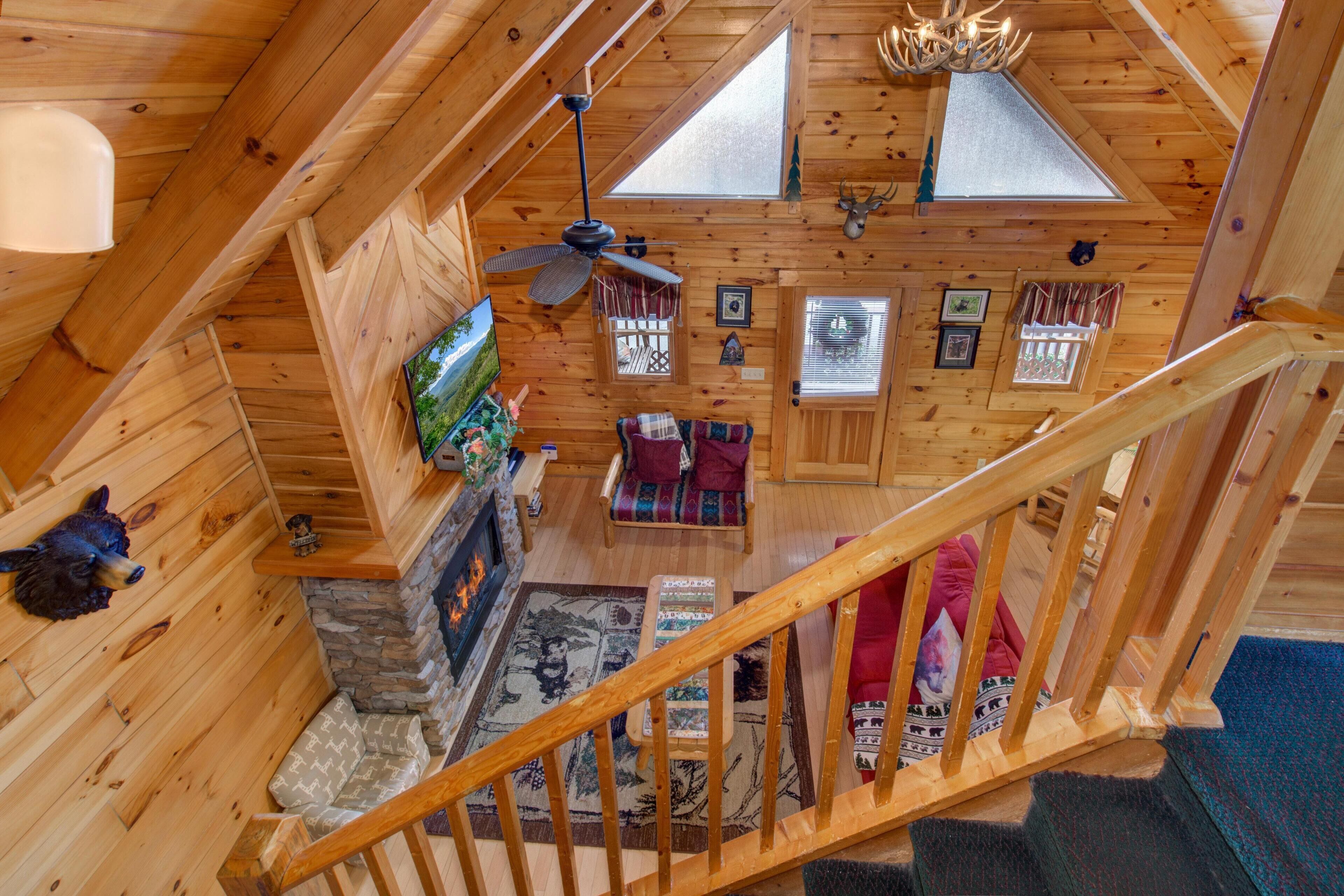 House, Multiple Beds (Bearcation) | Living area