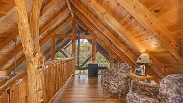 House, Multiple Beds (Gods Grace) | Interior