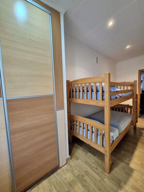 Room - Vrbo Property (Vinaròs)