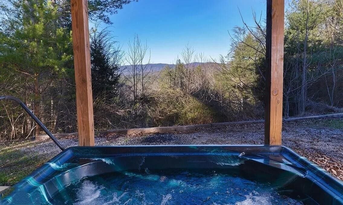 Maison, plusieurs lits (Square Bear) | Bain à remous extérieur