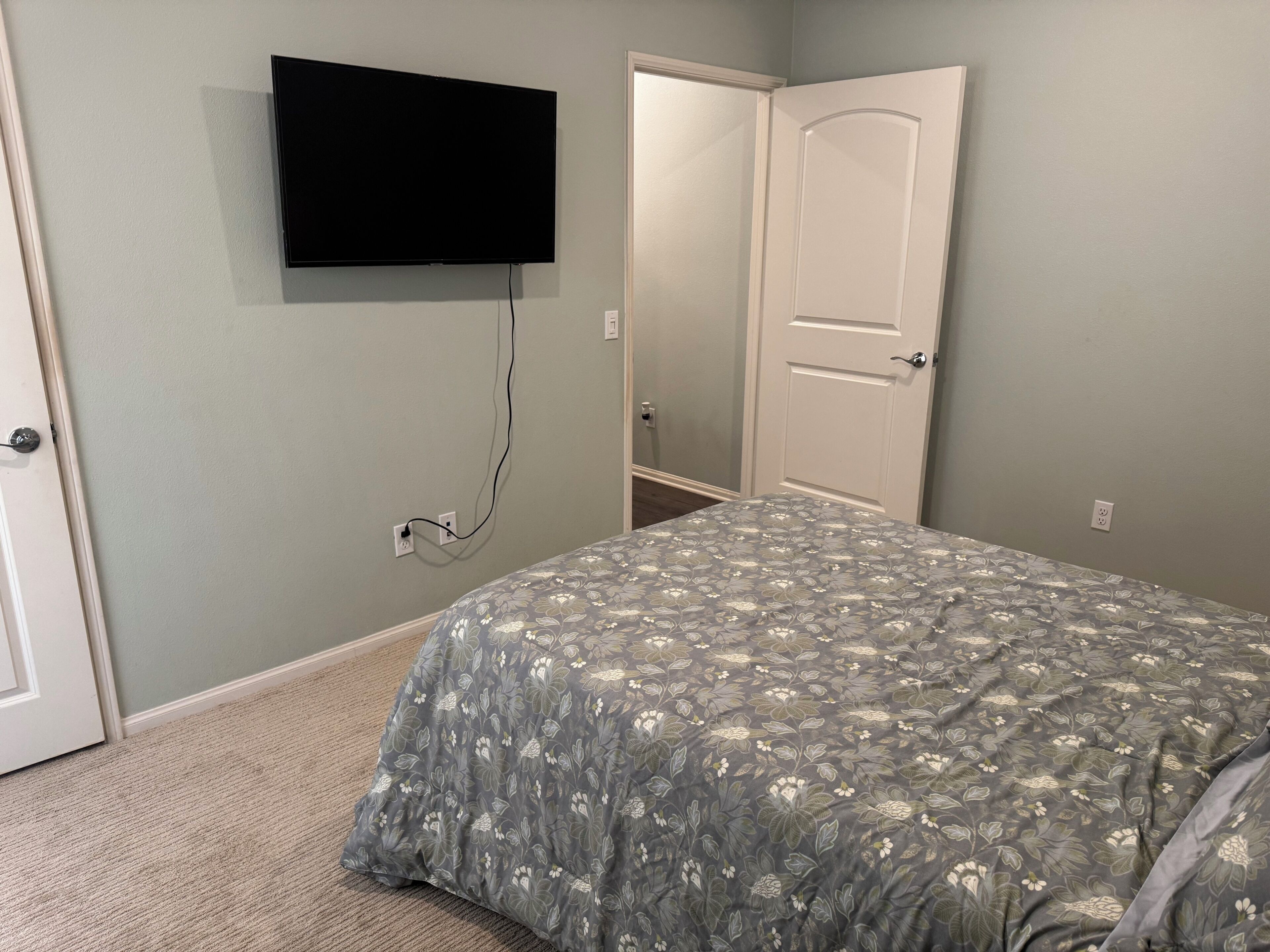1 bedroom, WiFi (free), bed sheets