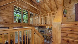 Unclassified image, 4 of 39, button - Hilltop Bearadise (Gatlinburg)