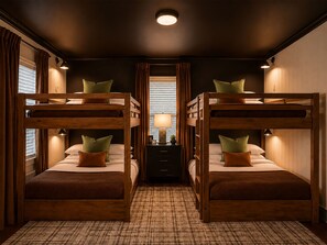 Desk, iron/ironing board, WiFi, bed sheets - Walk to Town · Fire Pit · Sleeps 12 | NRG (Fayetteville)
