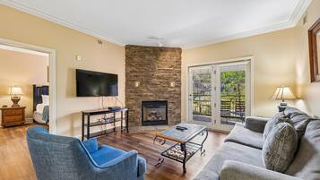 Condo, Multiple Beds (Baskins Creek 204) | Living area