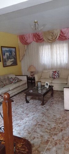 Quaint 2-bedroom house in Los Teques perfect for your getaway