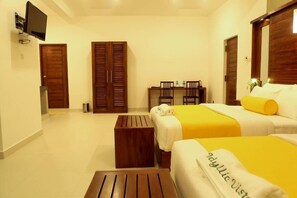 Deluxe Double Room, Balcony, Mountain View | Laptop workspace, free WiFi - Idyllic Vista - Kandy (Kandy)