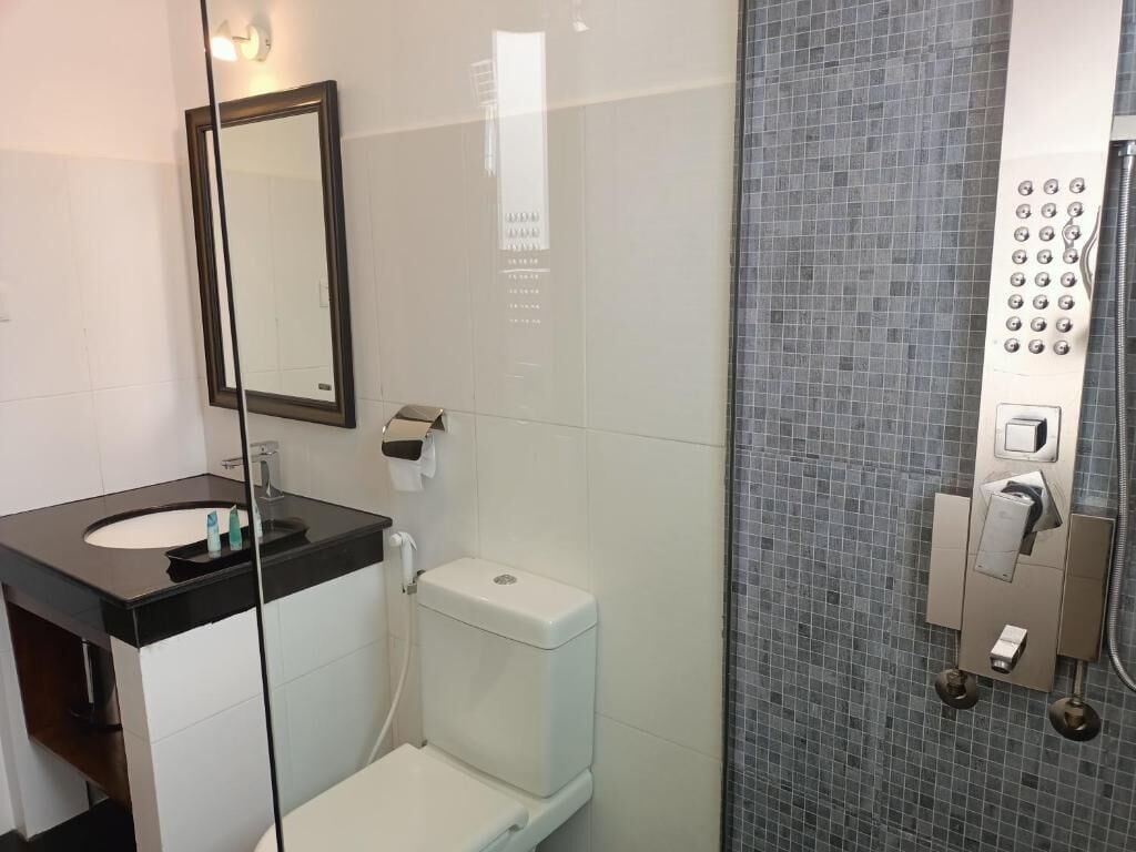 Deluxe Double Room, Balcony, Mountain View | Bathroom