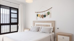 Room - Holiday Home 'Casapoley Vejer' in the Heart of Vejer de la Frontera (Vejer de la Frontera)