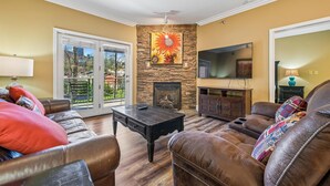 Condo, Multiple Beds (Baskins Creek 302) | Living area - Baskins Creek 302 (Gatlinburg)