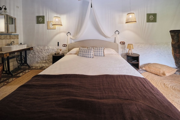 Deluxe Double Room, Lake View