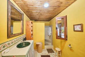 Quarto casal luxo, vista para o lago | Parte interna