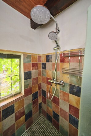 Quarto casal luxo, vista para o lago | Banheiro