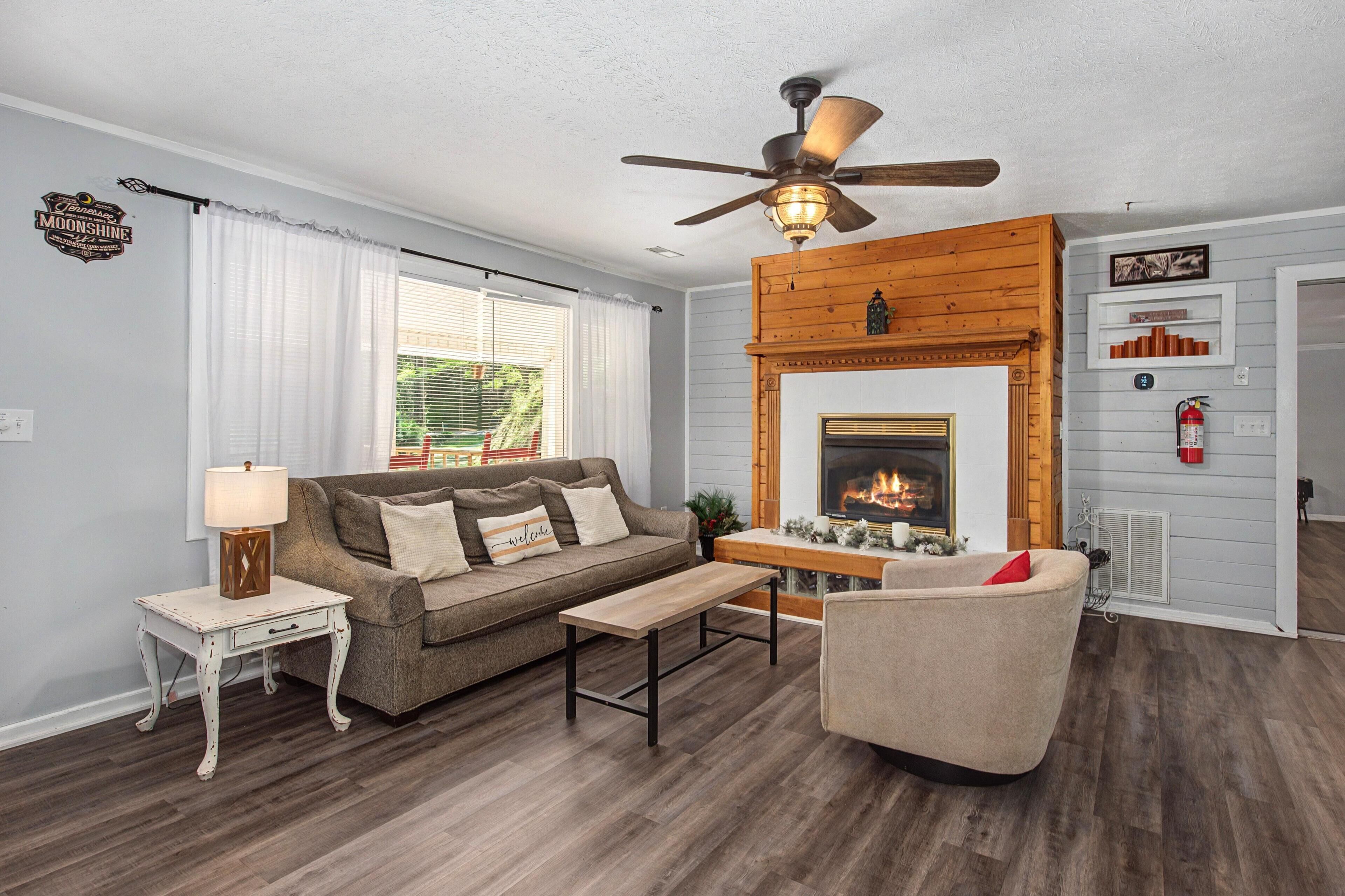 Condo, Multiple Beds (Baskins Creek 406) | Living area