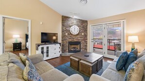 Condo, várias camas (Baskins Creek 407) | Área de estar