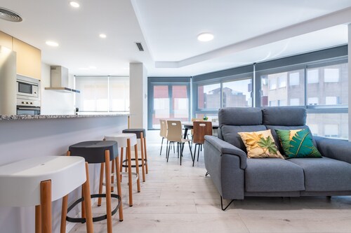 Apartment 'Golden Sky 2ª' with Shared Terrace, Wi-Fi and Air Conditioning