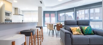 Apartamento 'Golden Sky 2ª' con terraza compartida, Wi-Fi y aire acondicionado