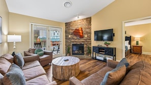 Condo, Multiple Beds (Baskins Creek 413) | Living area - Baskins Creek 413 (Gatlinburg)