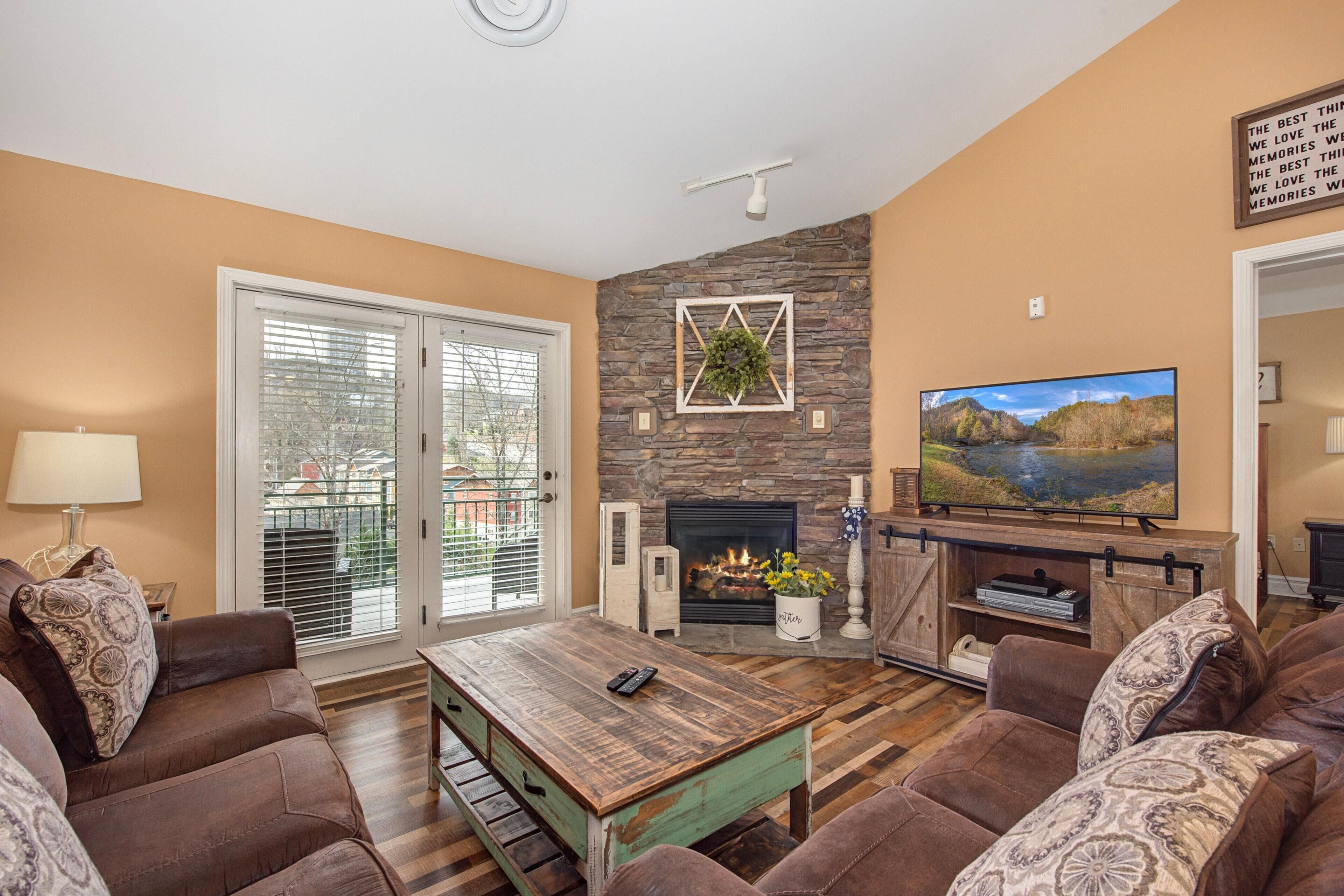 Condo, Multiple Beds (Baskins Creek 502) | Living area