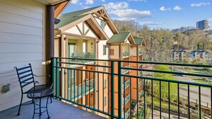 Unclassified image, 2 of 62, button - Baskins Creek 508 (Gatlinburg)