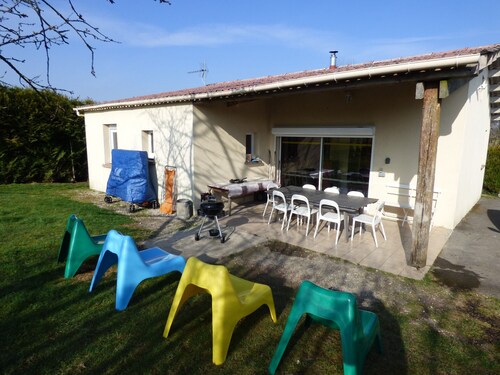 Gite Manola with Indoor Pool 150 m Away
