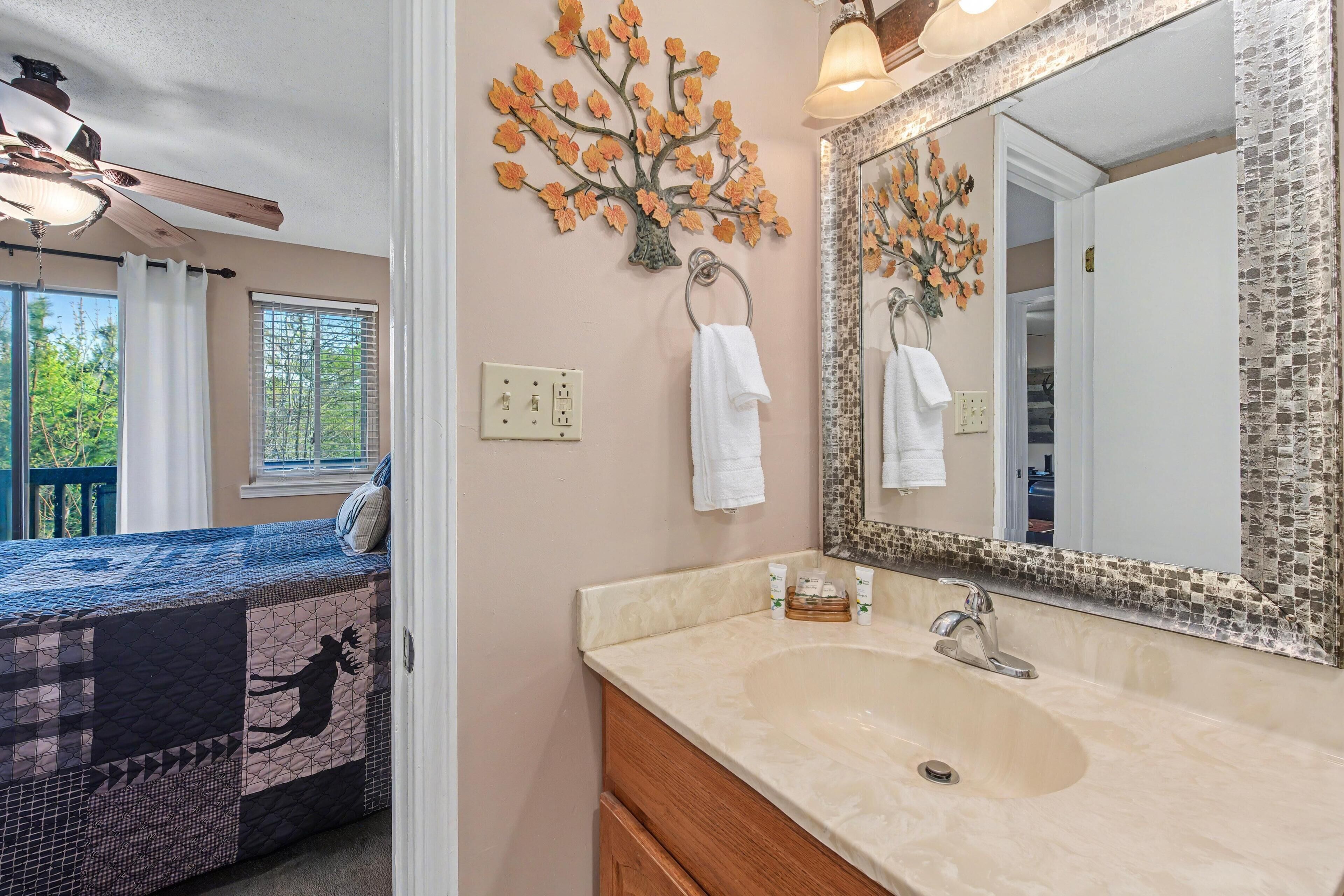Condo, Multiple Beds (Mountain View Memories Unit #2102) | Bathroom