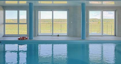 Modern Studio with Terrace | Swimming Pool and Parking