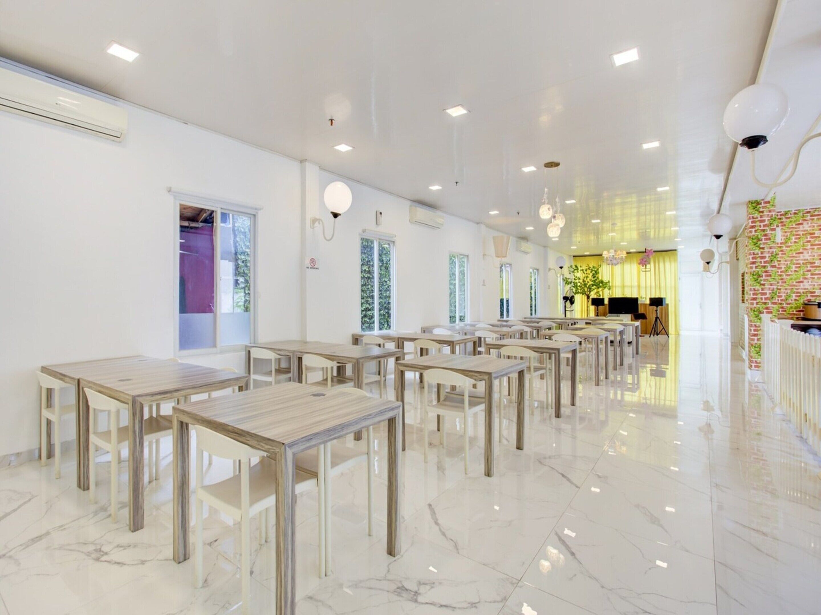 House | Dining