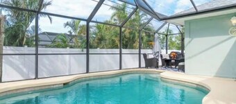 Venice Getaway/Spacious 3BR with a private heated pool