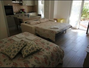 Iron/ironing board, Internet, bed sheets - Vrbo Property (Monterosso al Mare)