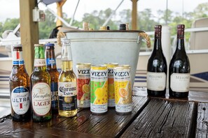 Alimentos y bebidas