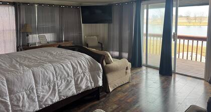 This charming suite is perched above a picturesque 75-acre winery.