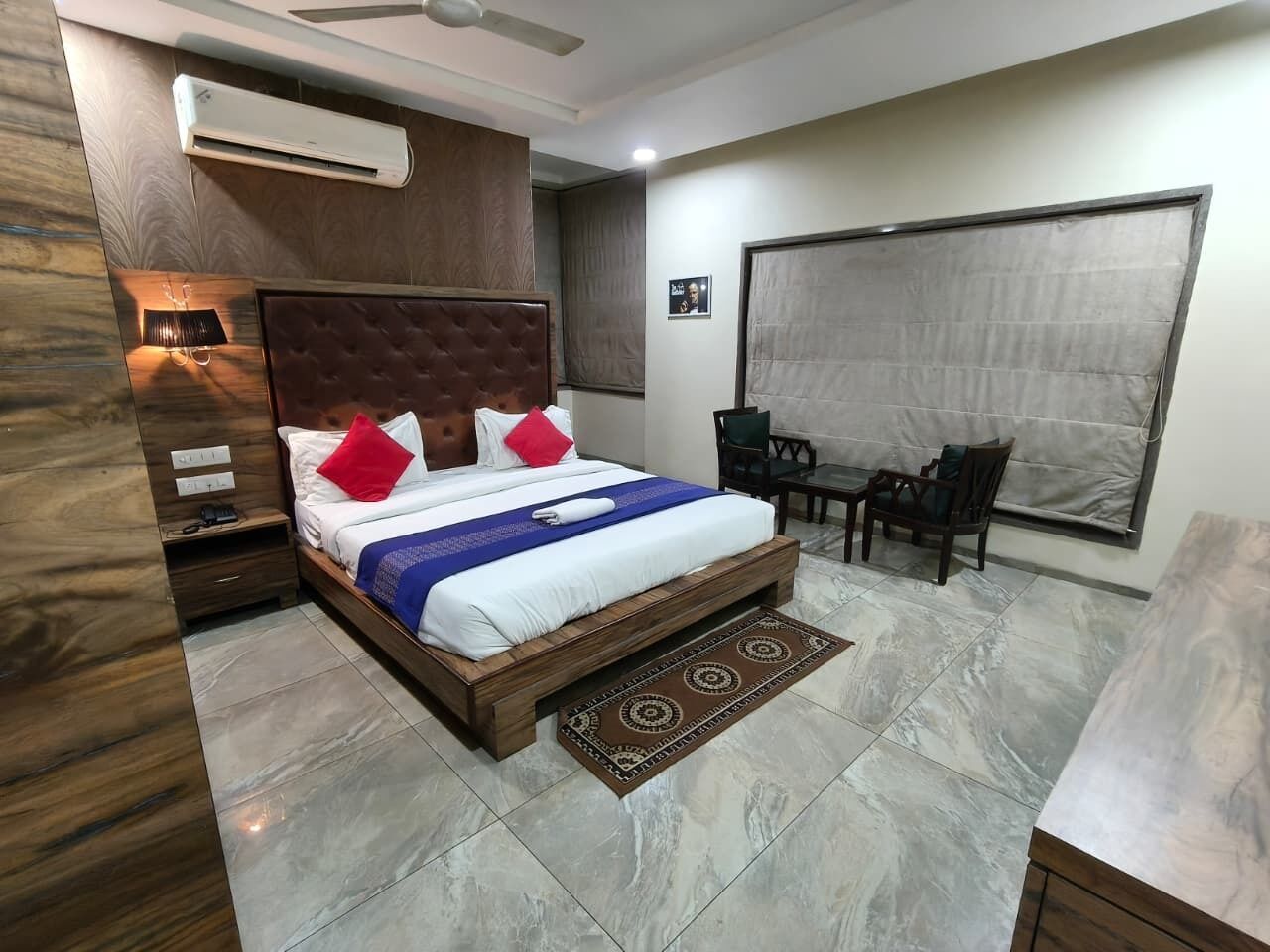 Deluxe Room, City View