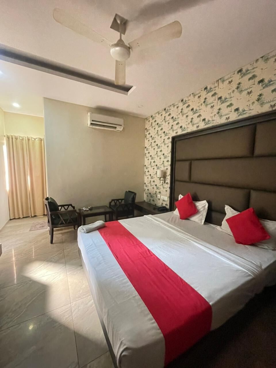 Standard Room | Meja, Wi-fi percuma 