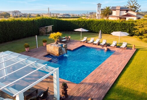 Cubo's Casa Liso / Private pool / Terraces / Games room / Air conditioning / Free Wi-Fi