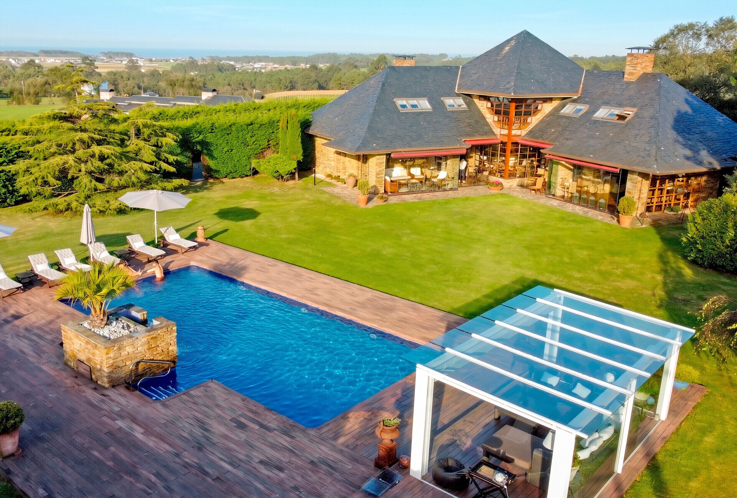 Holiday villa with pool in Asturias