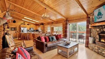 Chalet, Multiple Beds, Hot Tub (2610) | Living area