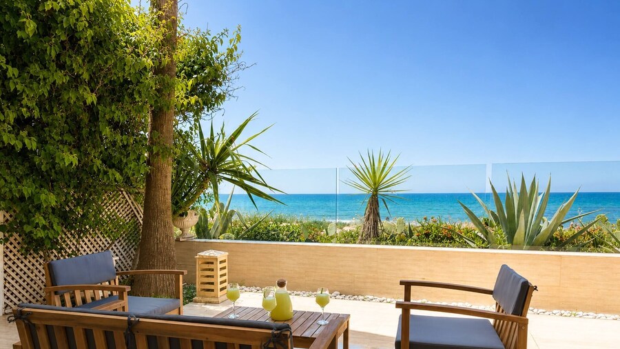 Marsa Cube House Beachfront Living in La Marsa