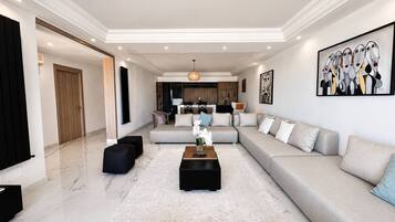 House, 3 Bedrooms, Patio, Ocean View | Living room