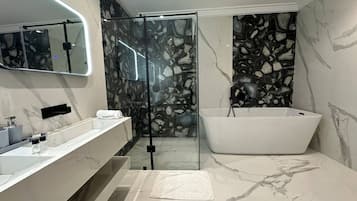 House, 3 Bedrooms, Patio, Ocean View | Bathroom
