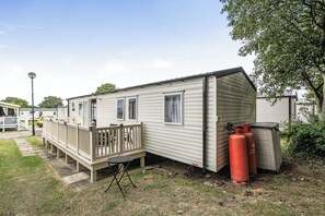 Exterior - Primrose Valley 3-bed Caravan, Sleeps 8, Pets Ok (Filey)