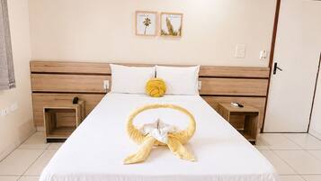 Standard Double Room | Desk, free WiFi