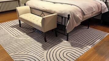 6 habitaciones, tabla de planchar con plancha, wifi y ropa de cama