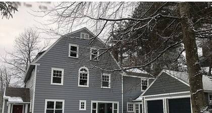 Historic 6 bedroom Home Downtown Juneau