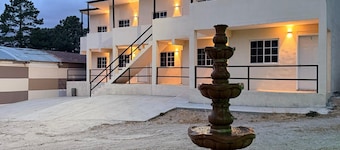 Hotel y Cabañas el Pino