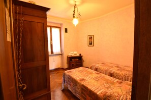 Iron/ironing board, WiFi, bed sheets - Vrbo Property (Anghiari)