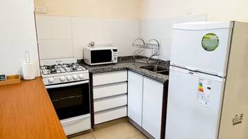 Microwave, stovetop, toaster