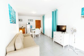 TV LED 32 polegadas com canais a cabo